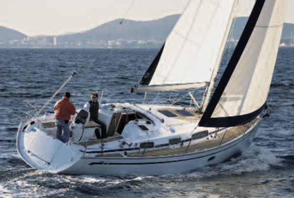 BAVARIA CRUISER 35