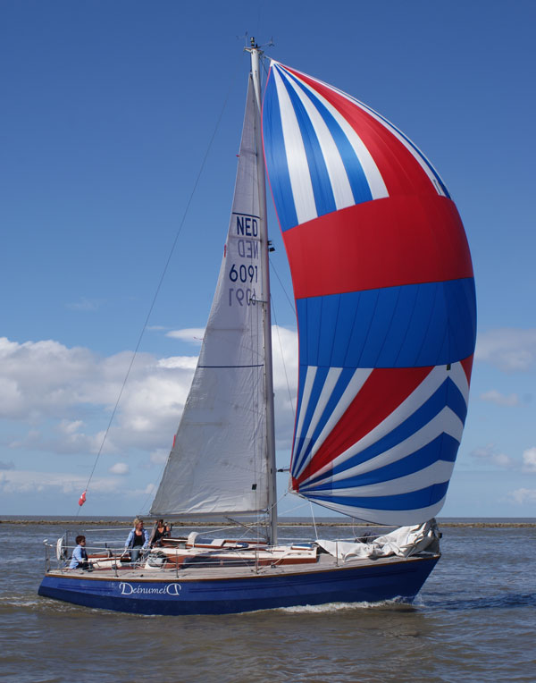 WAARSCHIP 900 / 900+